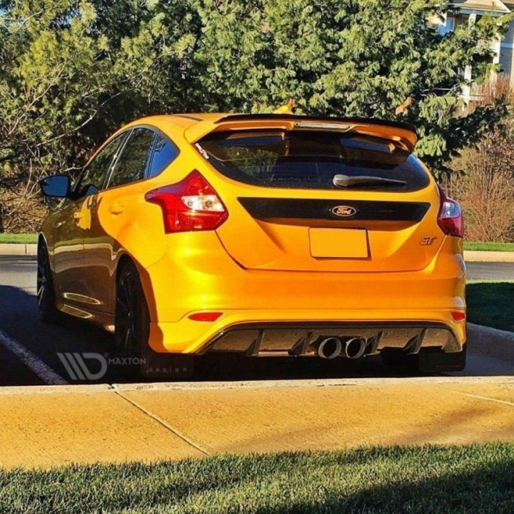 Ford Focus ST MK3 2012-2014 Diffuser (RS-look) Maxton Design i gruppen Välj bilmodell / Ford / Focus ST MK3 11-19 / Styling / Bak hos DDESIGN AB (FO-FO-3-ST-RS15-RS1A)