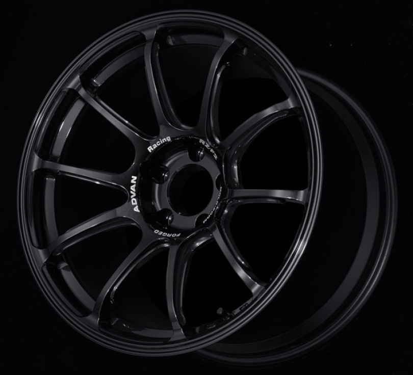 Advan RZ-F2 18x8 +44 5-114,3 Racing Titan Svart Fälg